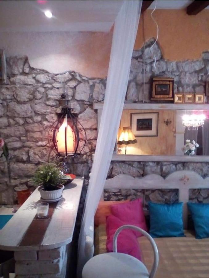 דירות Studio Antique רוביני מראה חיצוני תמונה