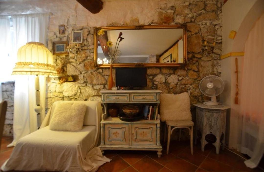 דירות Studio Antique רוביני מראה חיצוני תמונה